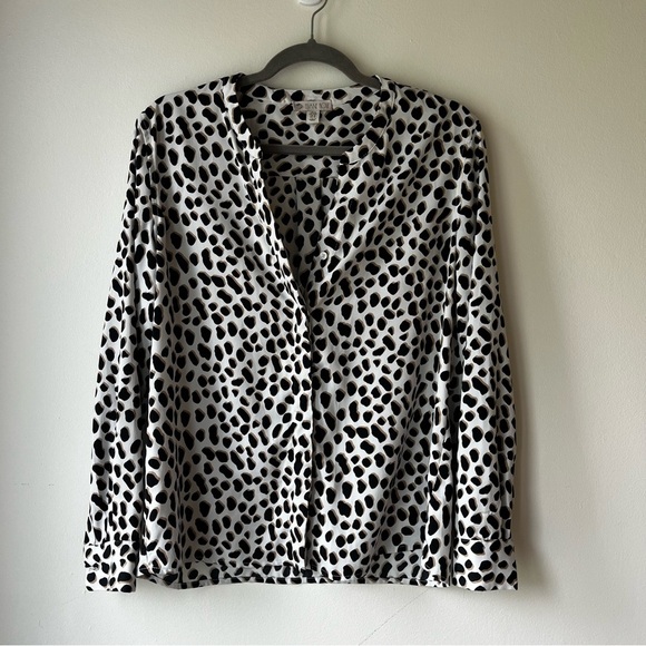 aliane rose Tops - Eliane Rose Printed Blouse Size S | Black White Long Sleeve Button Front Top